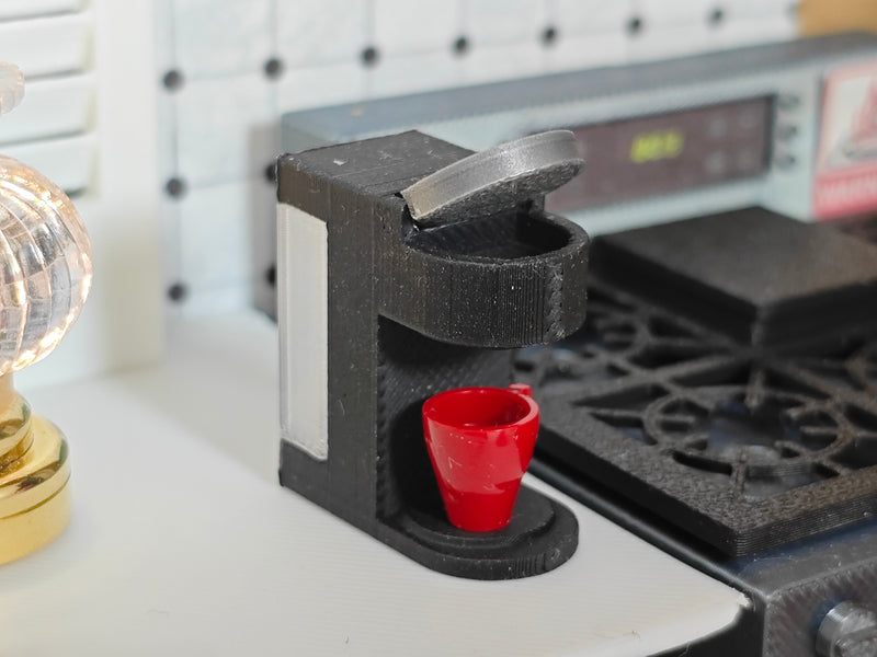 1:12 Scale Glossy Red Coffee Cups Set, Dollhouse Kitchen Diorama (Physical Product)