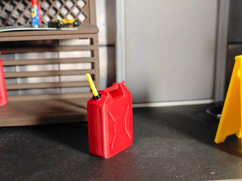 1:12 Red Gas Can Fuel Jerry Can,  Handmade Miniature Tiny Gasoline Container, Dollhouse Garage Diorama Prop (Physical Product)