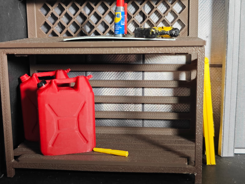 1:12 Red Gas Can Fuel Jerry Can,  Handmade Miniature Tiny Gasoline Container, Dollhouse Garage Diorama Prop (Physical Product)