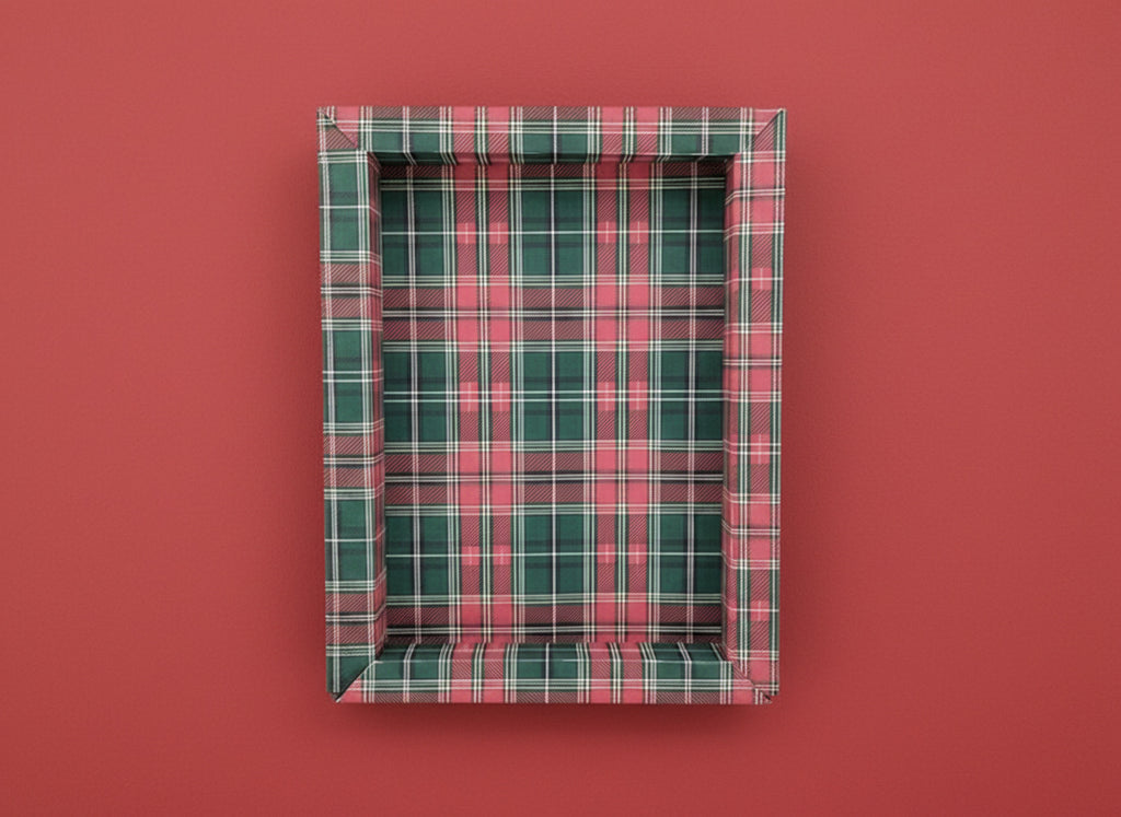 7X5 Christmas Photo Frame for Miniature Stand, DIY Card Stock Paper Model (PDF Pattern) 3 pages letter size