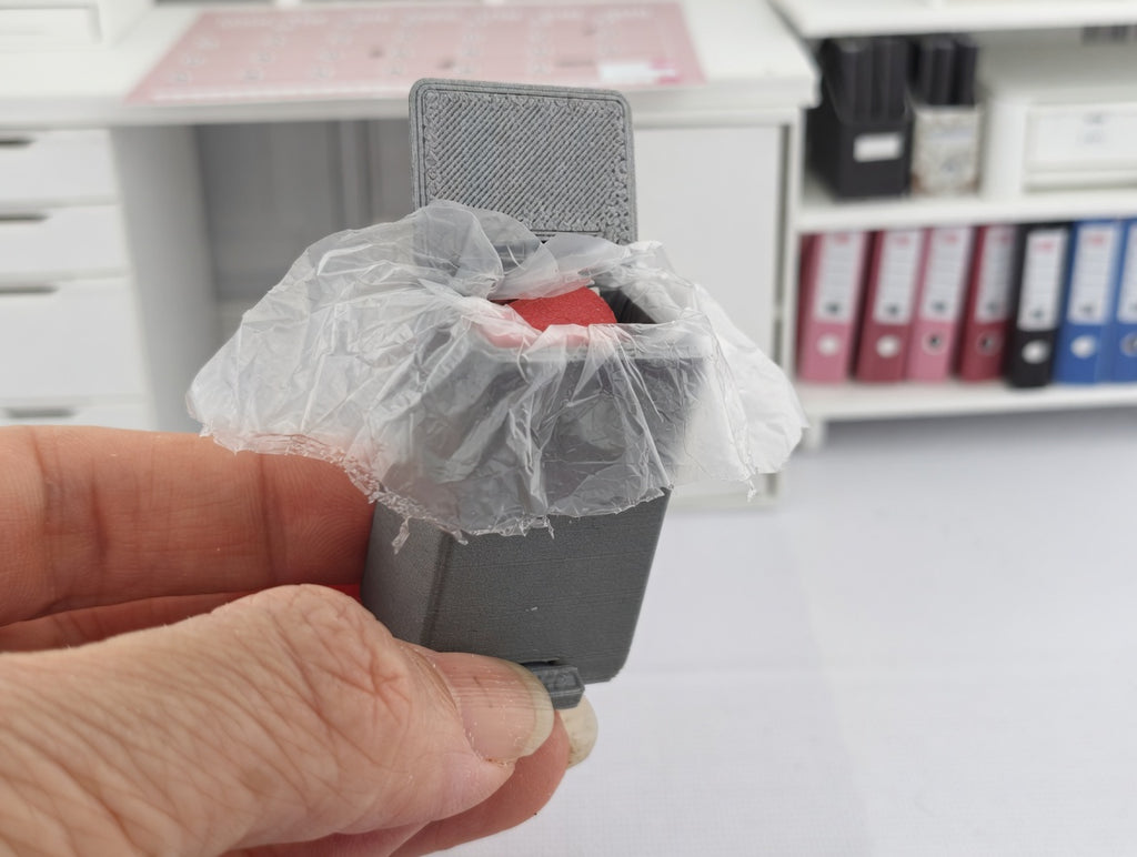 1:12 Scale Miniature Trash Can, Interactive Working Pedal, Dollhouse Kitchen Accessory (Physcial Product)