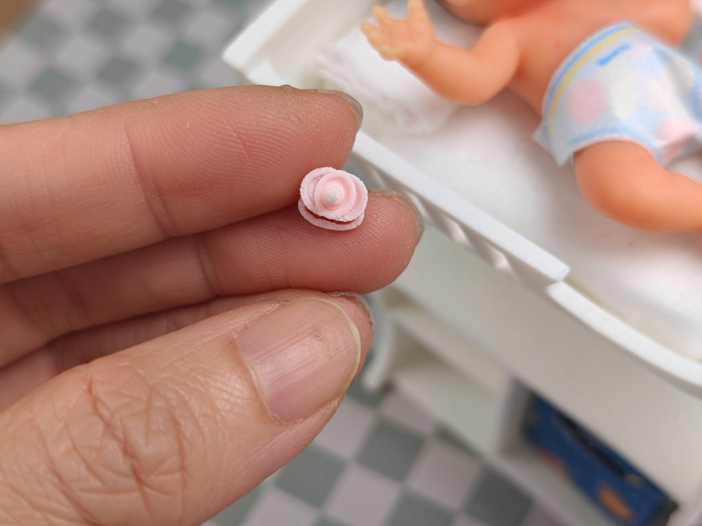 1:12 Scale Miniature Baby Pacifiers Set, Tiny Binkies Dummy Soother Prop, New Baby Accessory