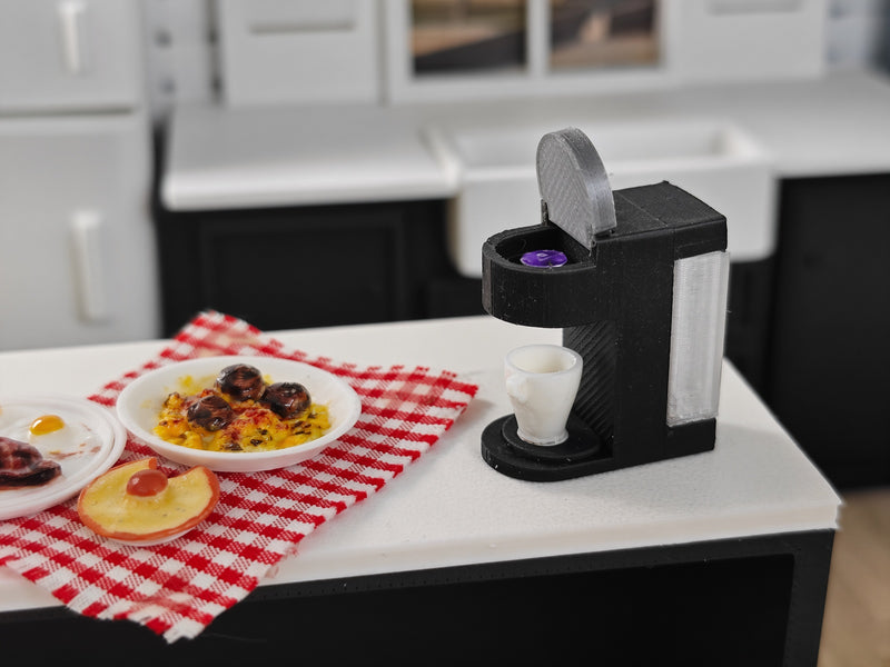 1:12 Scale Miniature Espresso Machine with Coffee Pod & Mug, Coffee Maker, Dollhouse Kitchen Cafe Diorama Prop (Physical Product)
