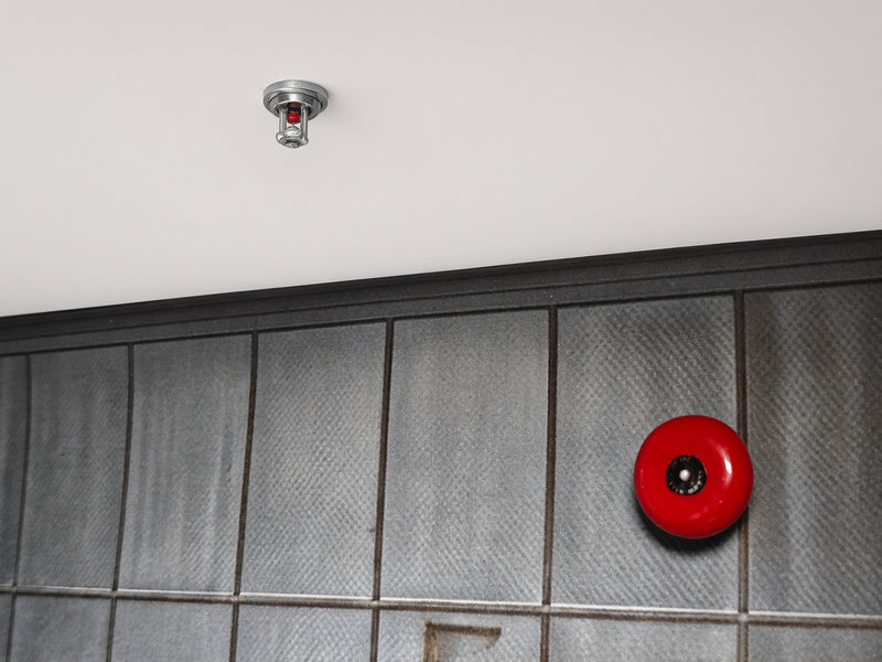 1:12 Commercial Fire Alarm Bell, Tiny Red Safety Gong, Dollhouse Office School Hallway Shop Diorama Prop (Physical Product)