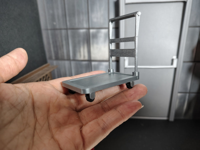 1:12 Scale Industrial Platform Cart Dolly, Movable Wheels, Dollhouse Prop (Physical Product)