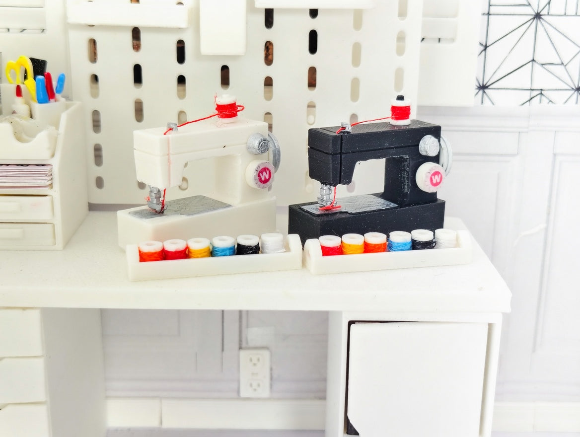 1:12 Scale Miniature Modern Sewing Machine with Thread Spool Set (Physical Product)