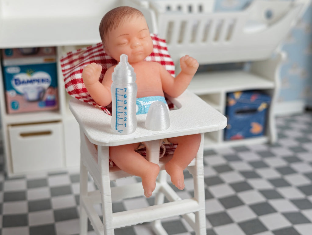 1:12 Scale Separatable Baby Milk Bottle, Transparent Dollhouse Nursery Accessory (Physical Product)