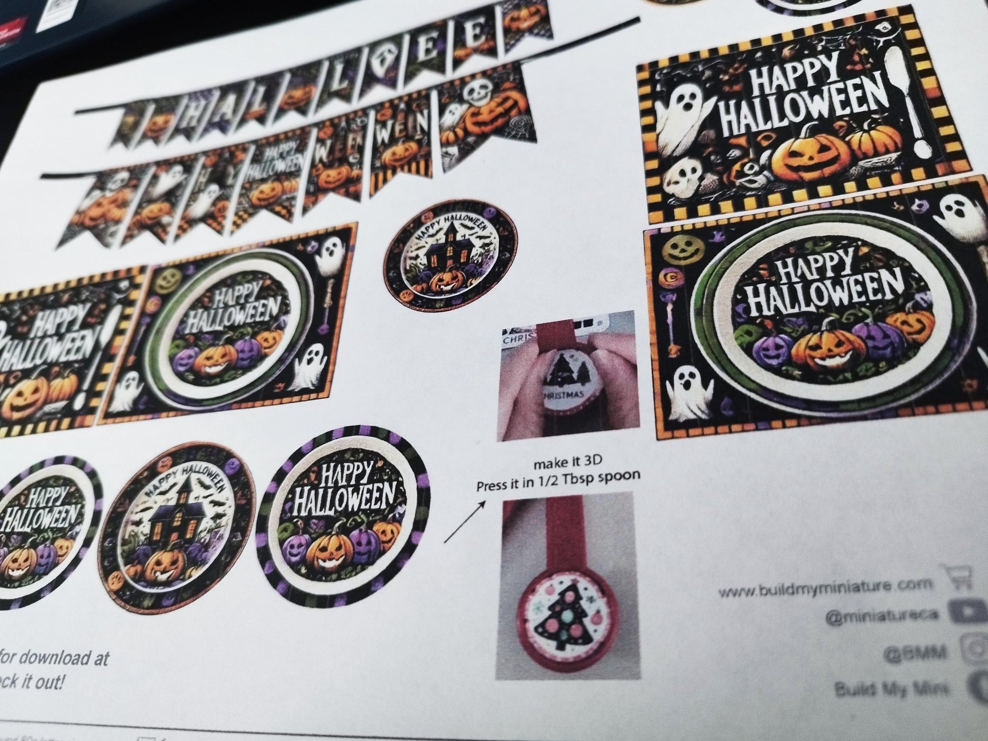 1:6 Halloween banners, plates, plate mats for 1:6 dollhouse Halloween party or dinner