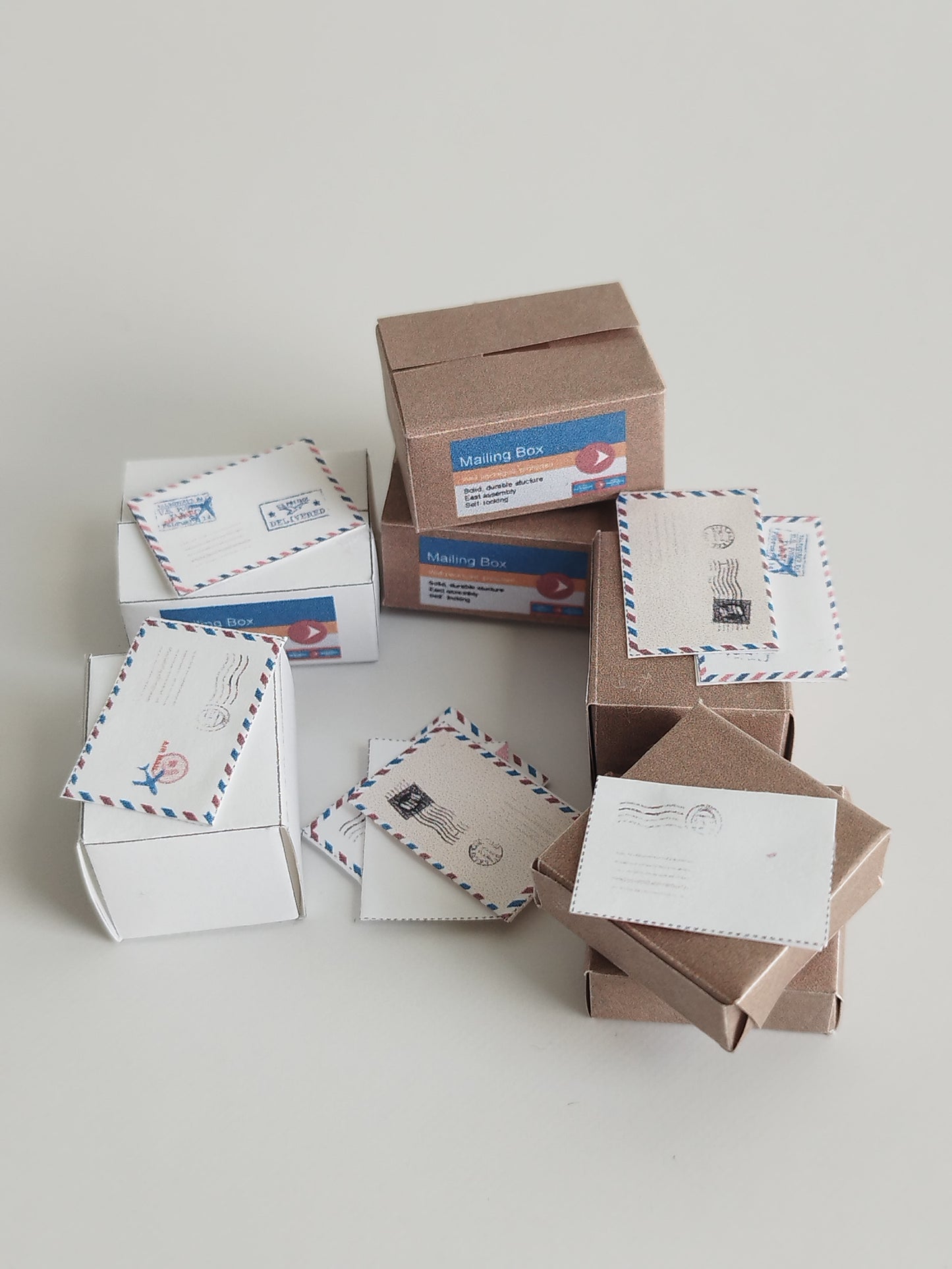 *FREE DOWNLOAD* 1:12 post office mail box and packages with envelops